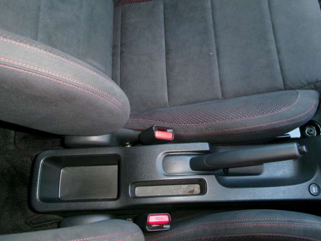 U00048638042_32_001.jpg