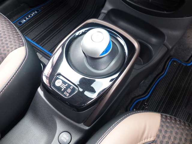 U00047500471_53_001.jpg