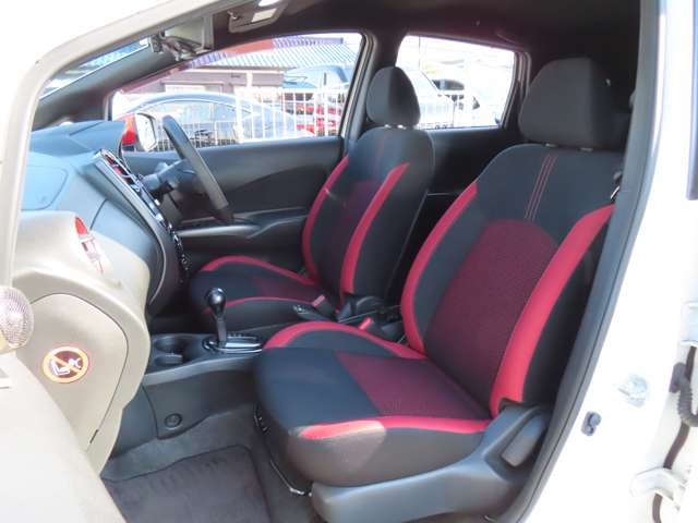 U00048379481_51_002.jpg