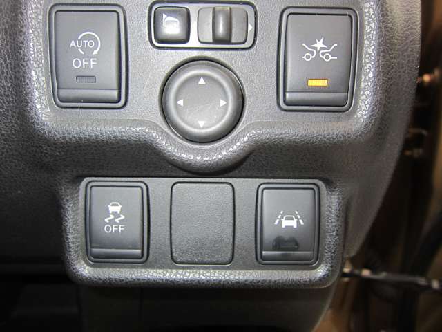 U00048542877_8_001.jpg
