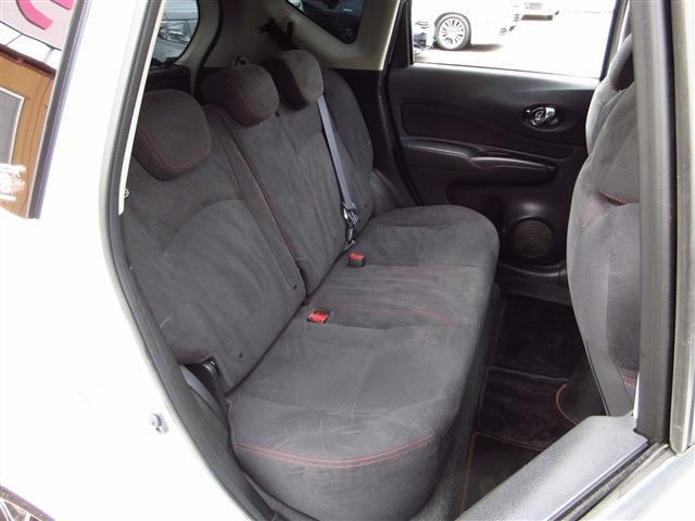 UJ0048470614_11_002.jpg