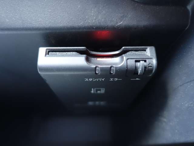 U00048235757_3_002.jpg