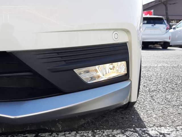 UJ0048355333_55_001.jpg