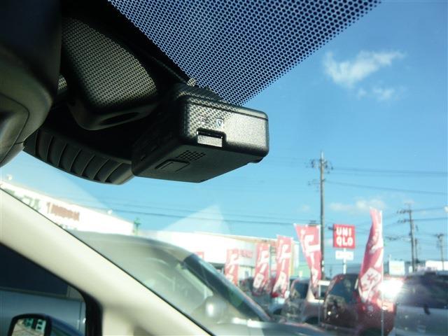 UJ0046135111_14_004.jpg