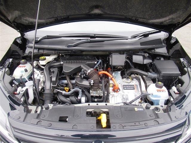UJ0048325022_61_001.jpg