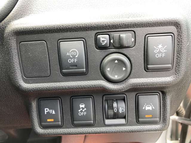 U00045719805_68_001.jpg