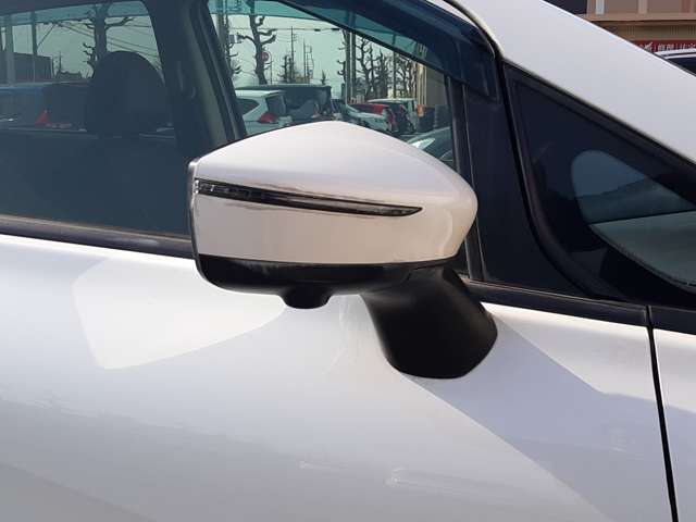 UJ0048291108_54_001.jpg