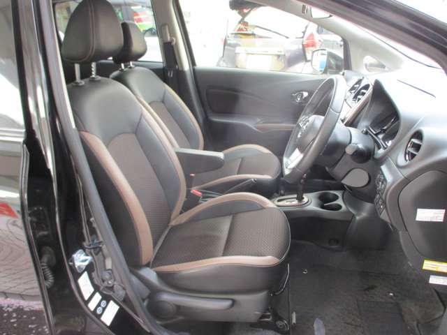 U00048595513_15_001.jpg
