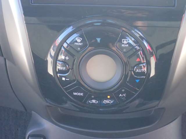 UJ0047217402_37_001.jpg