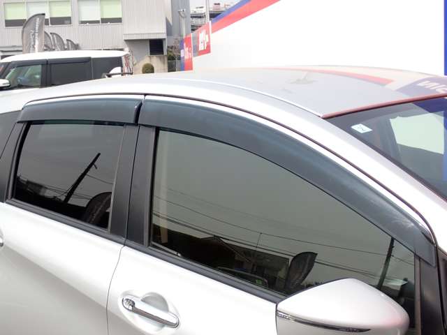 U00048430321_32_002.jpg