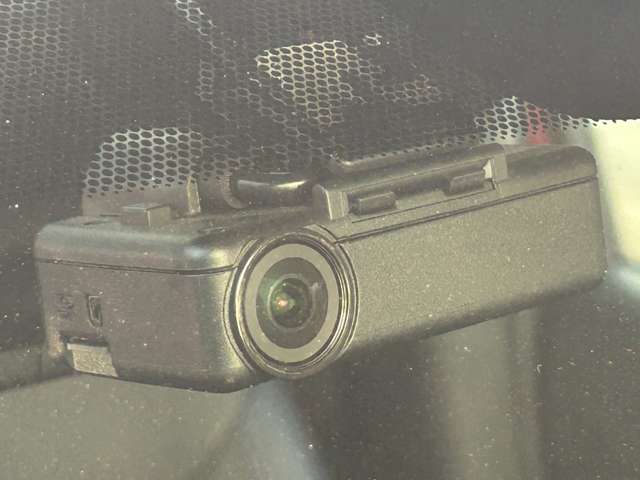 U00045195323_5_003.jpg