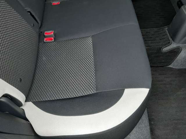 UJ0048493046_42_001.jpg