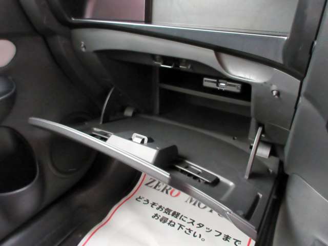 U00048459479_62_001.jpg