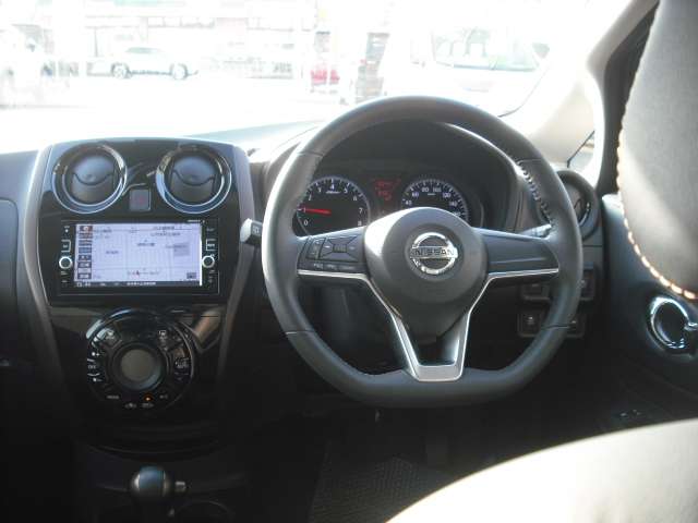 U00048220537_10_001.jpg