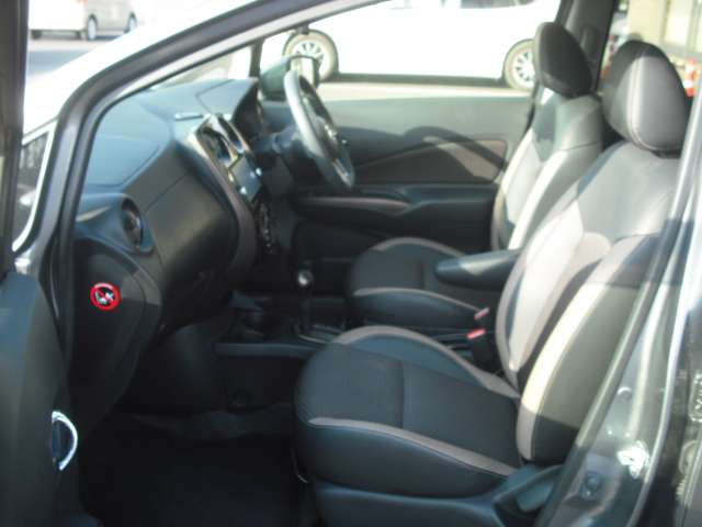 U00048220537_16_001.jpg