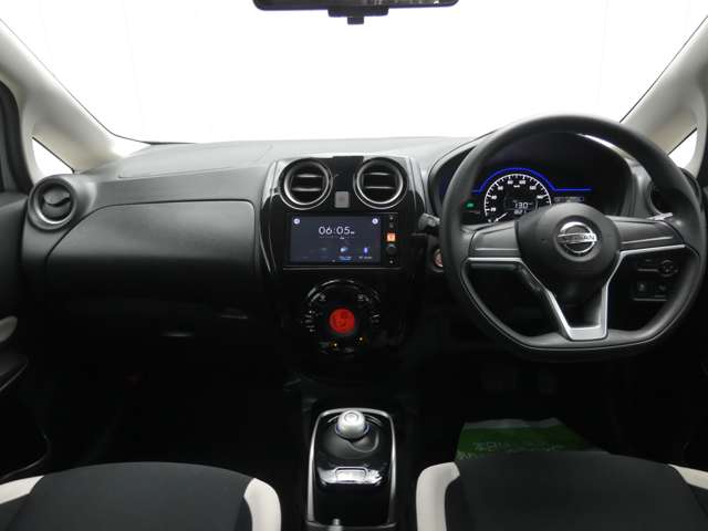 UZ0046563697_4_002.jpg