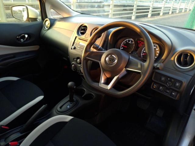 UZ0048404621_2_001.jpg