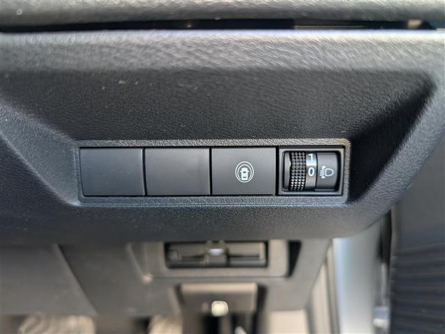 UZ0047796620_13_001.jpg