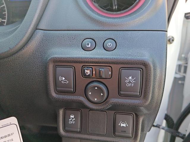 UZ0048395650_12_001.jpg