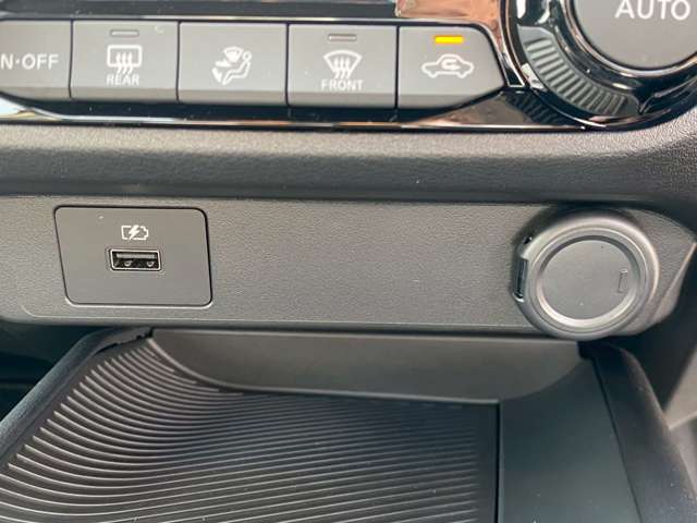 U00048271622_37_001.jpg