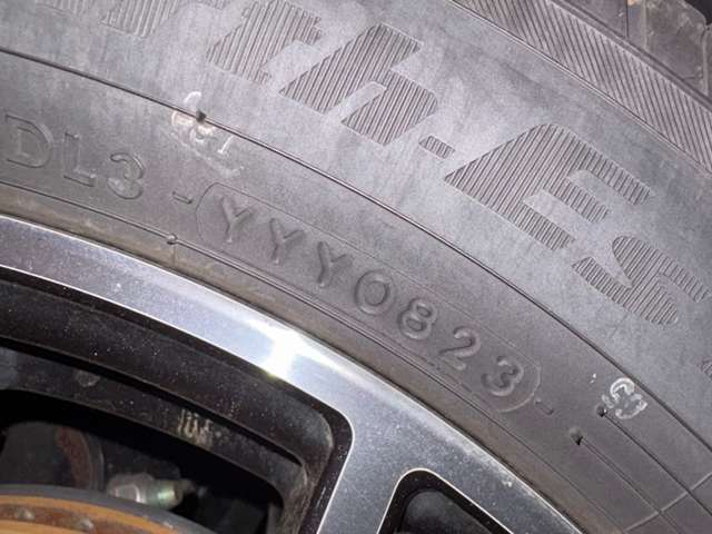 U00047861822_12_001.jpg