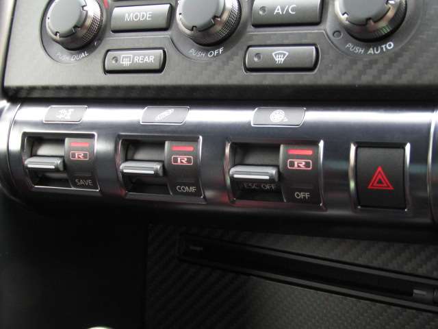 U00048415604_10_001.jpg