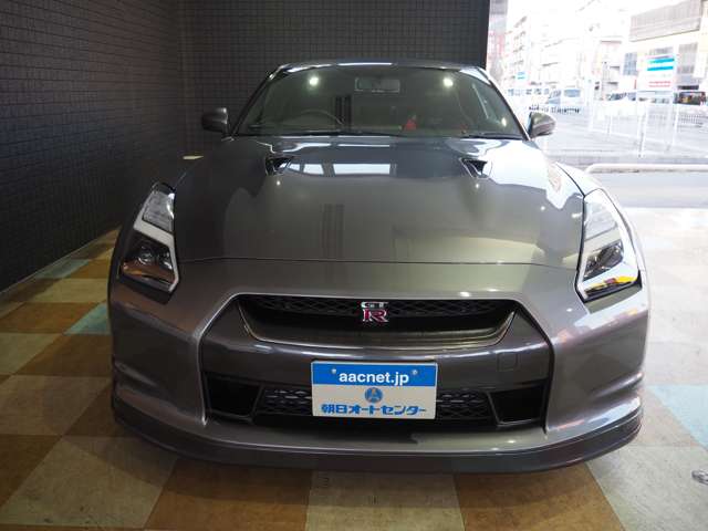 U00048018940_1_001.jpg