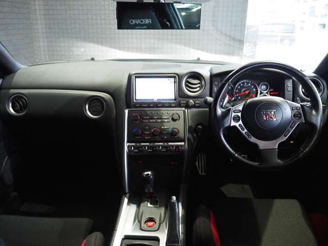 U00048018940_7_001.jpg