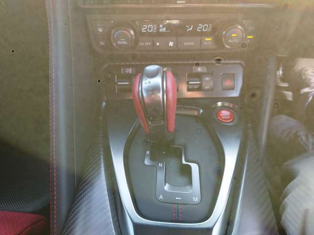 U00048352996_30_001.jpg