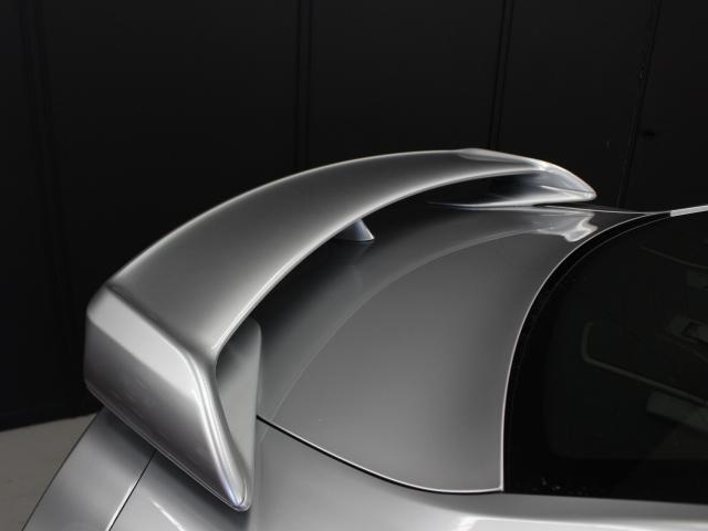 UZ0048385421_11_001.jpg