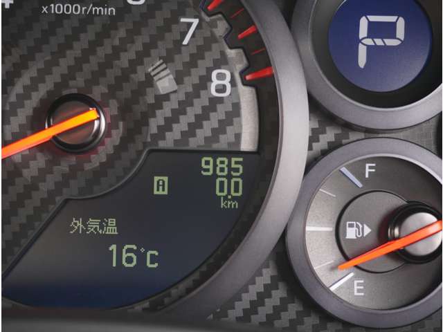 U00048477870_63_001.jpg