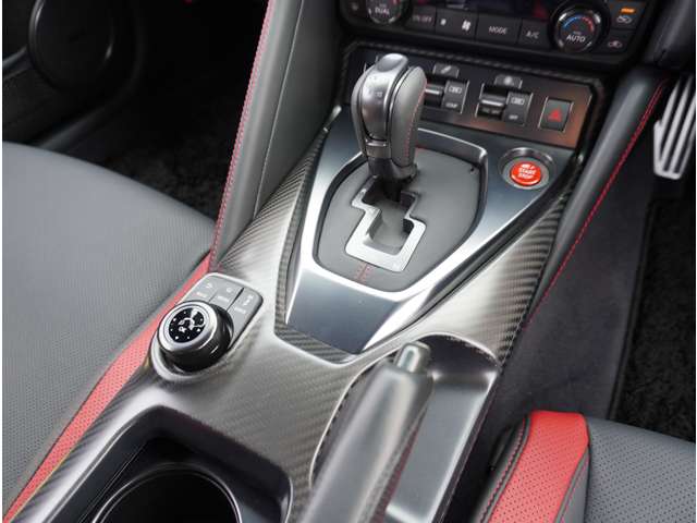 U00048477870_65_001.jpg