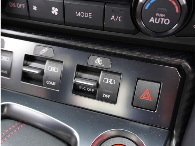 U00048477870_68_001.jpg