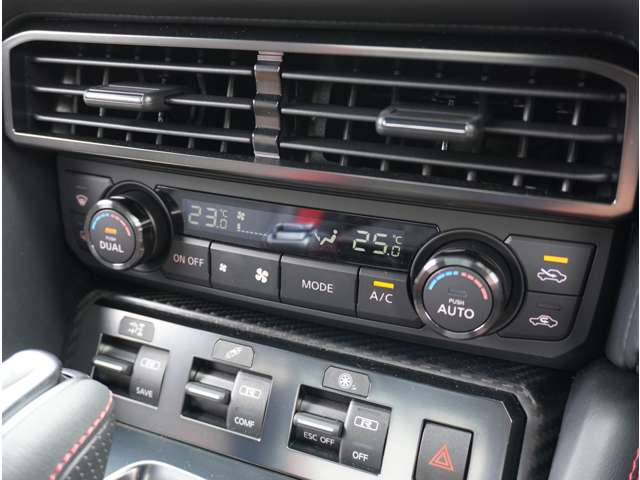 U00048477870_71_001.jpg