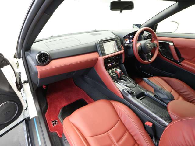 U00048550373_10_001.jpg