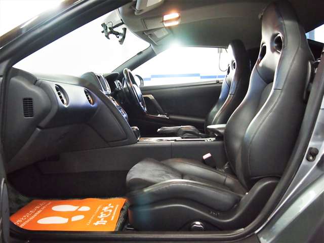 U00034858133_32_009.jpg