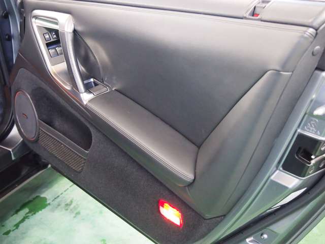 U00034858133_56_009.jpg