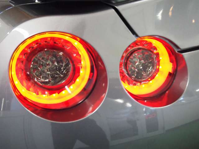 U00034858133_79_009.jpg