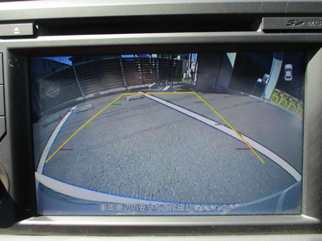 UZ0048553351_61_001.jpg