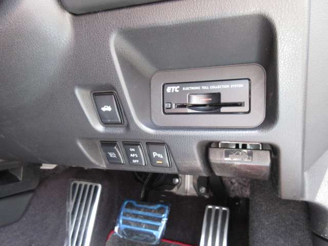 U00042114433_41_001.jpg