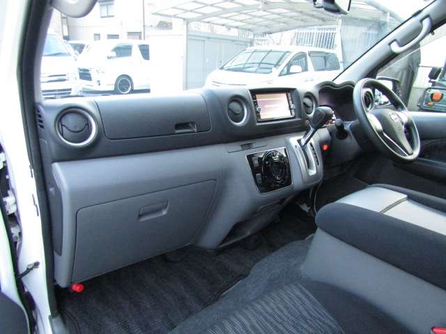 U00048131235_51_003.jpg