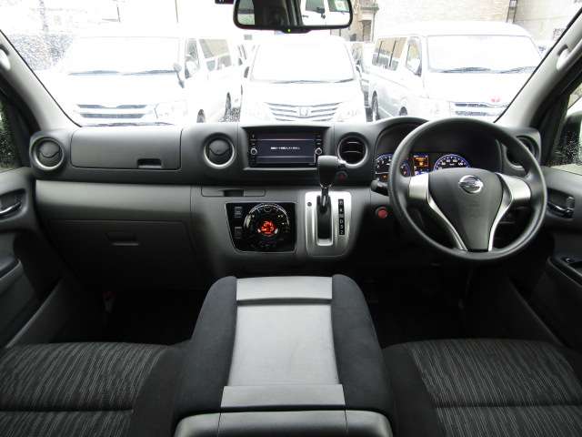 U00048131235_72_003.jpg