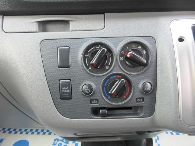 U00048439210_75_001.jpg