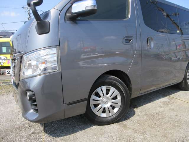 U00048466336_45_001.jpg