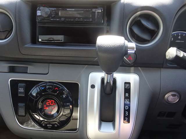 U00048164414_35_001.jpg