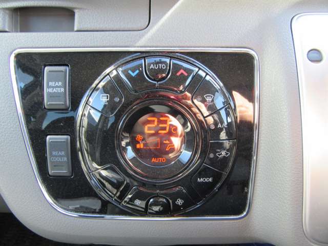U00048052768_18_001.jpg