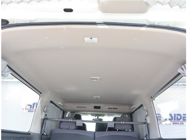UJ0047016553_45_001.jpg