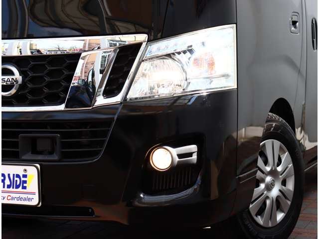 UJ0048634367_13_002.jpg