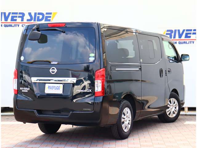 UJ0048634367_5_002.jpg
