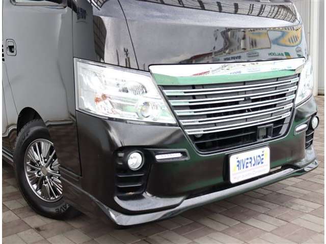 UJ0048545610_30_001.jpg